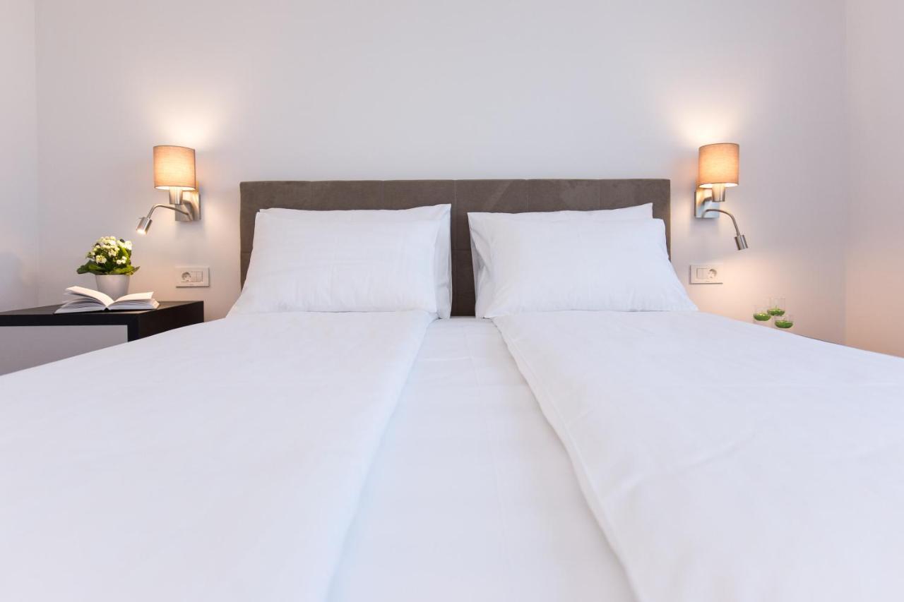 Bed and Breakfast Pansion Leggero Krk Town Exterior foto